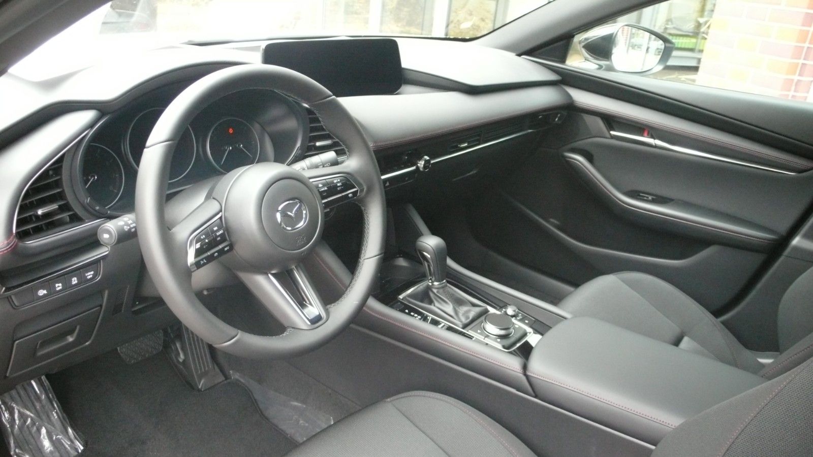 Mazda 3 2.5L e-SKYACTIV G 140PS Homura Automatik