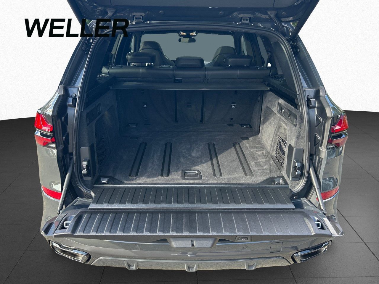 BMW X5 xDr 40dA M SPORT PRO SkyL,StHzg,AHK,B&W,360°