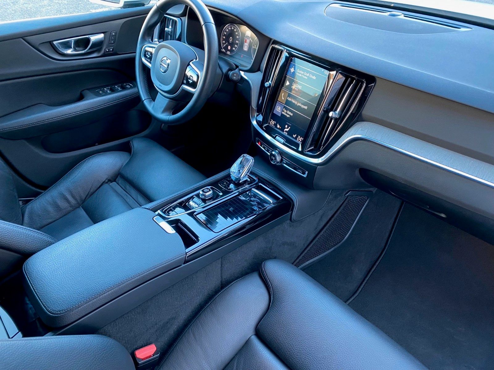 Volvo V60 T8 Inscription Plug-In Hybrid AWD