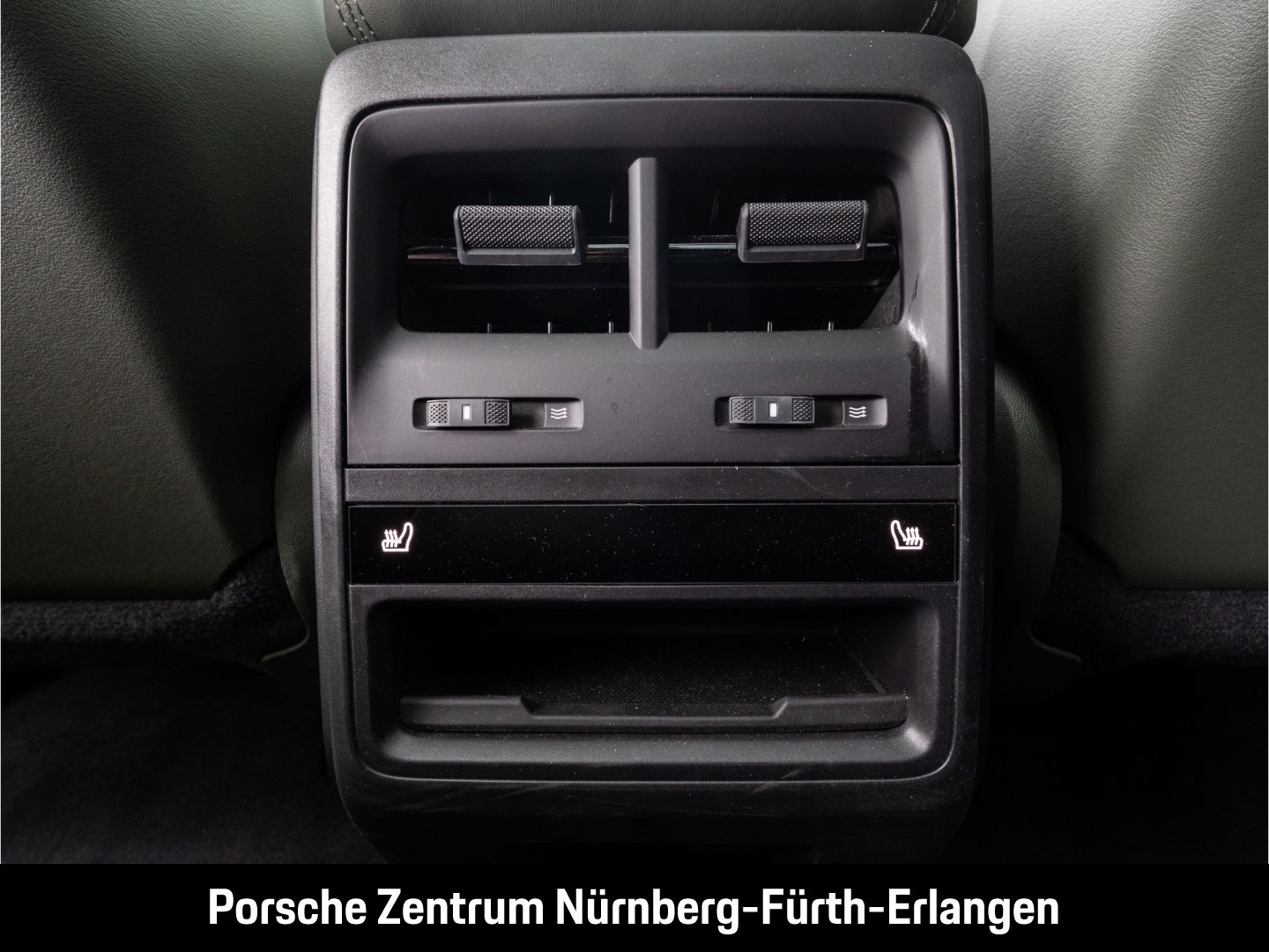 Porsche Macan 4 BOSE SportChrono Panoramadach Abstandsre