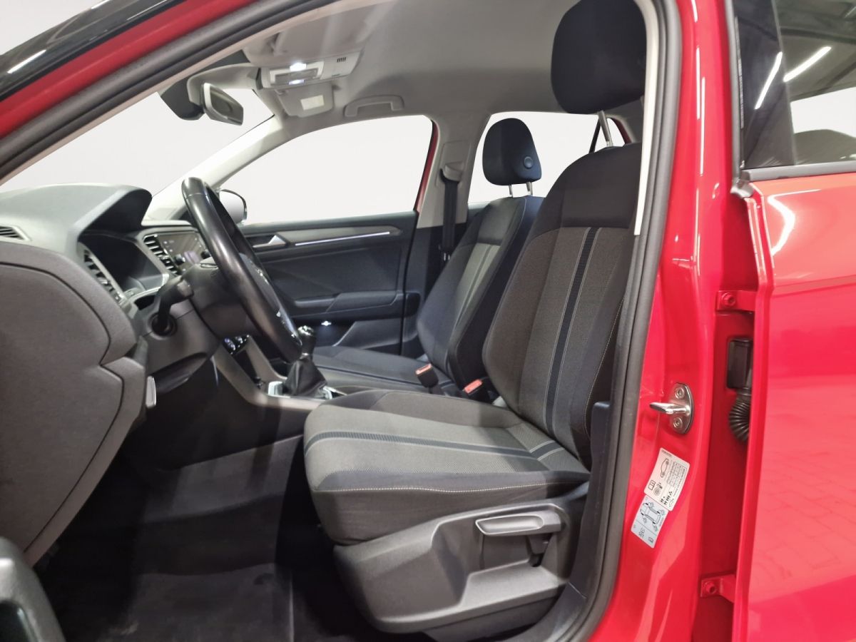 Volkswagen T-Roc 1.0 TSI Style - Samsaru's Car Outlet