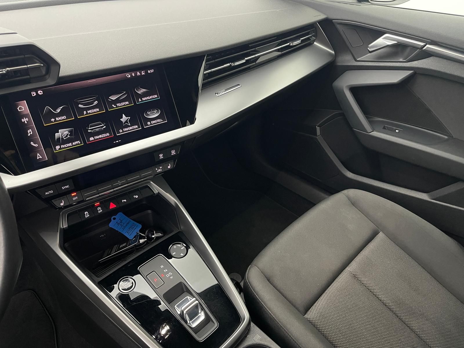 Audi A3 35 TFSI S Line *MATRIX*TEMP*B&O*KEYLESS*KAM*