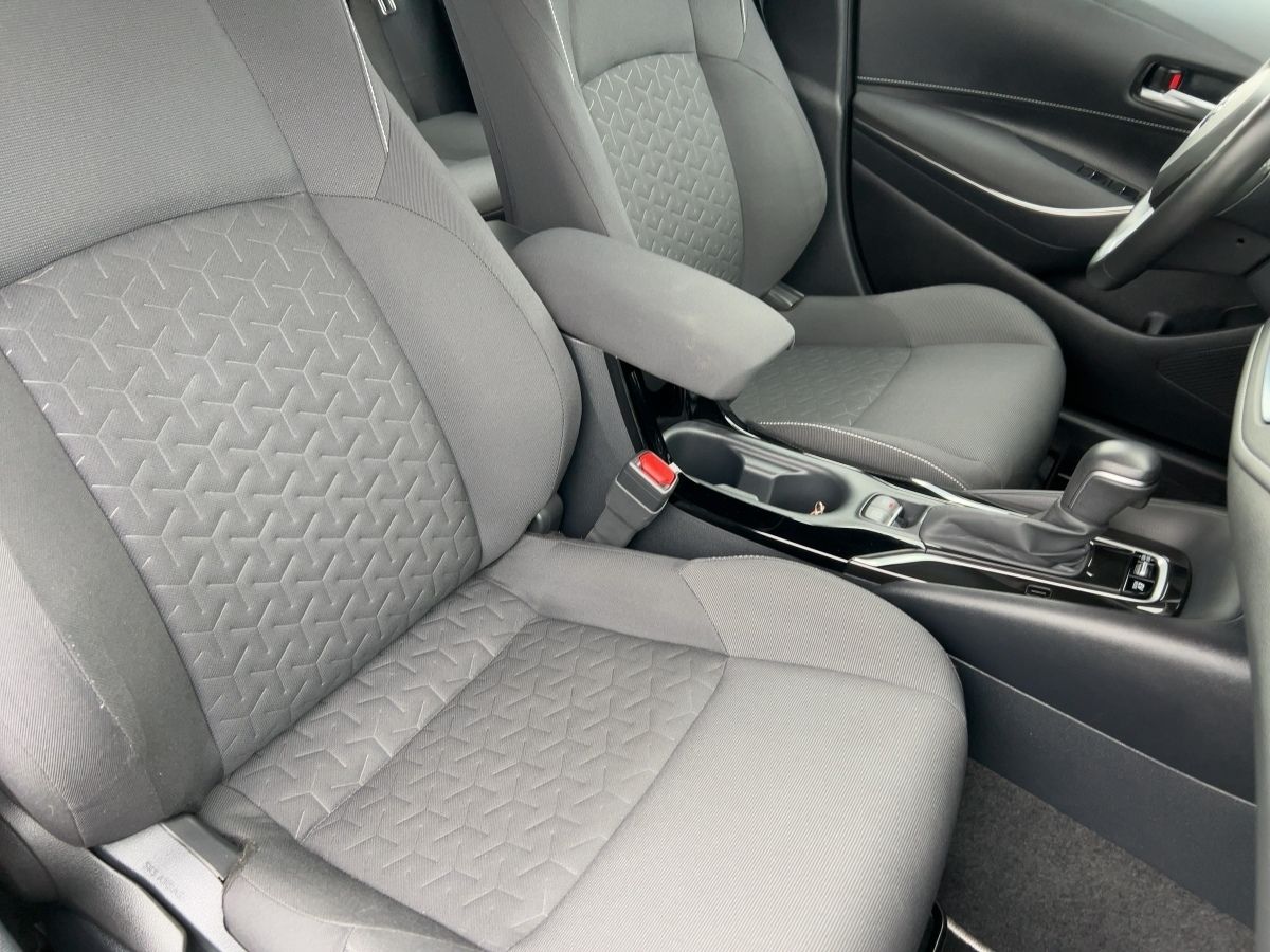 Toyota Corolla Hybrid Club - Samsaru's Car Outlet