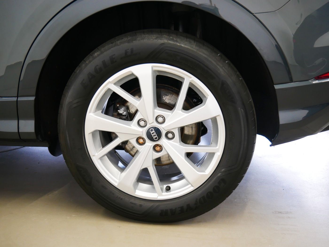 Audi Q3 35 TDI quattro advanced - Samsaru's Car Outlet
