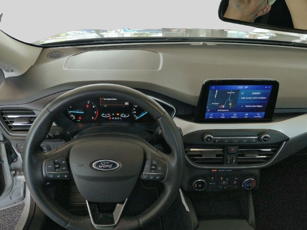 Ford Focus - Samsaru's Car Outlet