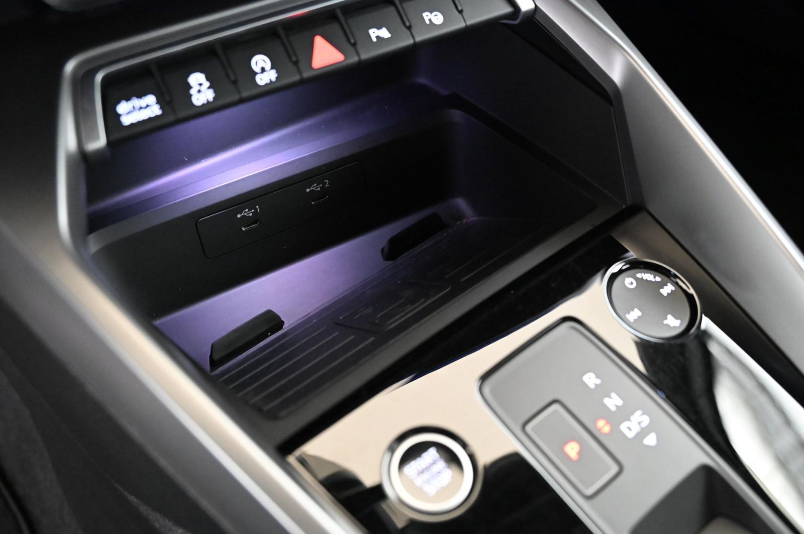 Audi A3 Sportback 35 TFSI Design-Luxe MATRIX/MMI+/18