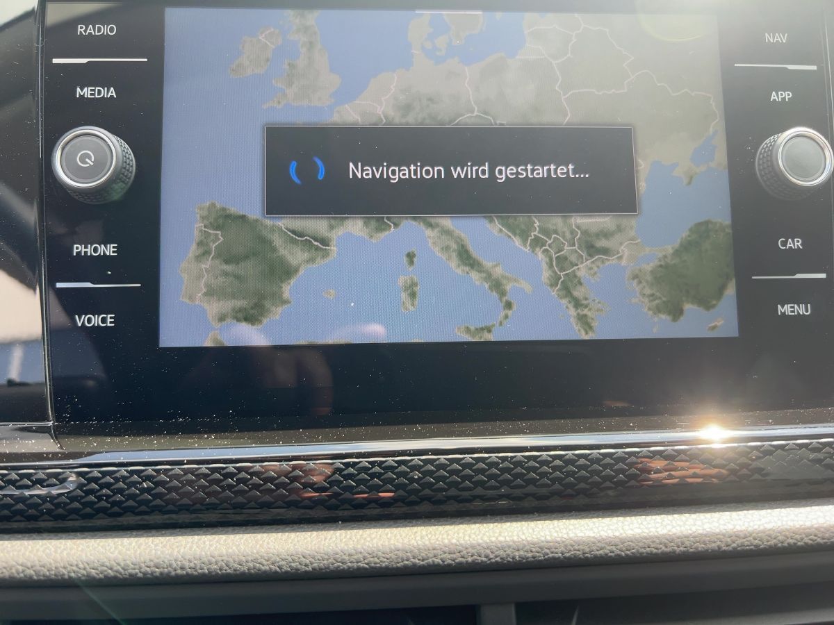 Volkswagen Taigo 1.0 TSI - Samsaru's Car Outlet
