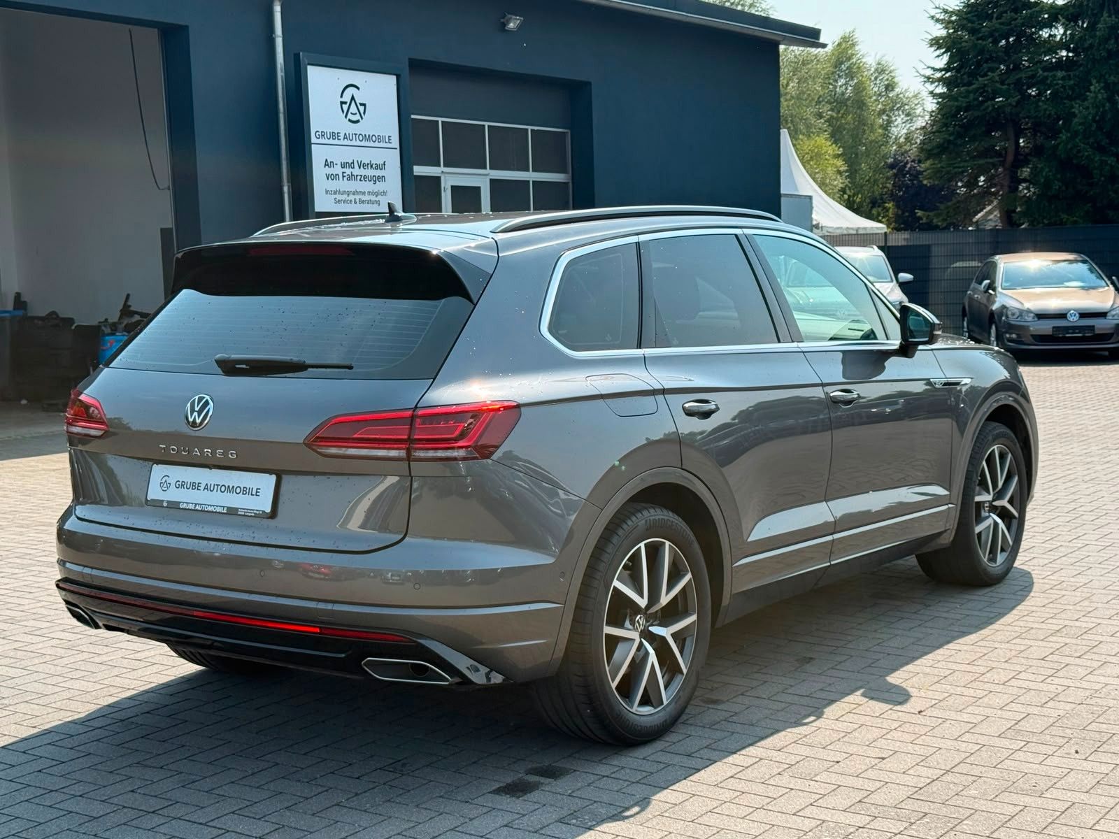 Volkswagen Touareg R-Line 4M MATRIX*LEDER*AHK*LUFT*360°