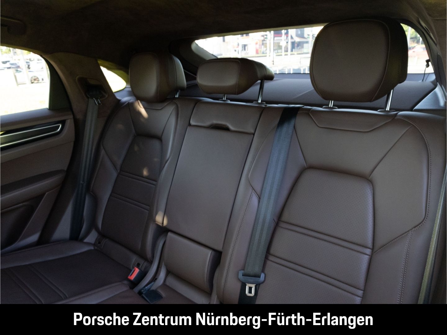 Porsche Cayenne GTS Coupe Luftfeder AHK Standheizung Hea