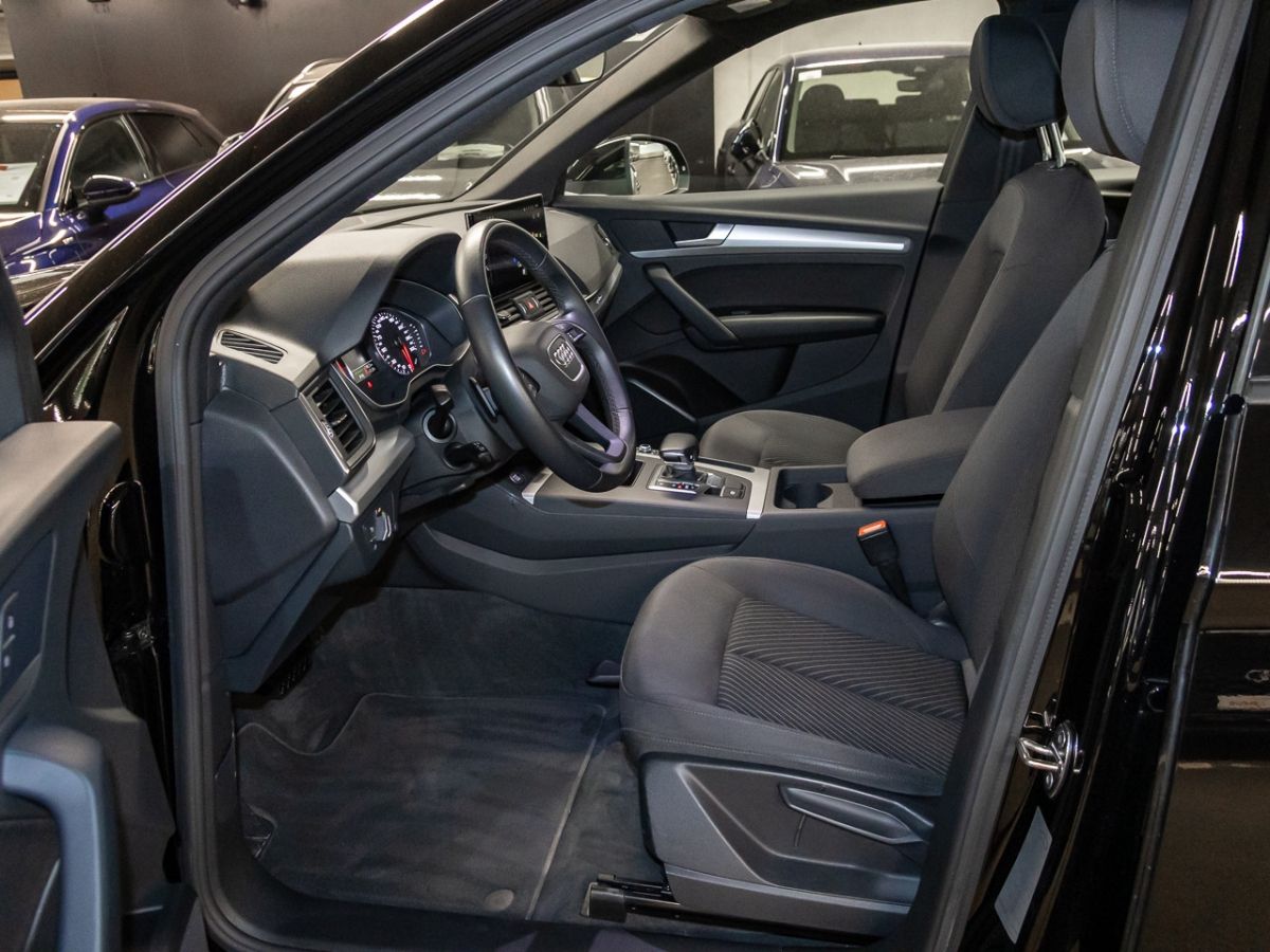 Audi Q5 40 TFSI quattro - Samsaru's Car Outlet