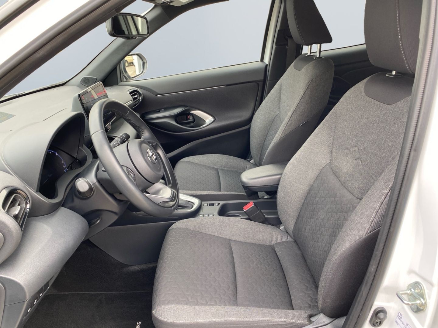 Toyota Yaris Cross Hybrid 1.5 Team D *Matrix*CAM*SHZ*PD