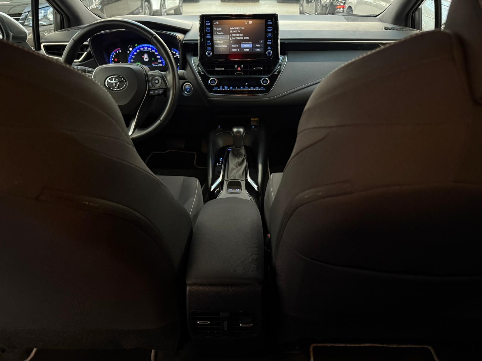 Toyota Corolla 2.0 Hybrid Team D LED|Navi|ParkPilot|ACC