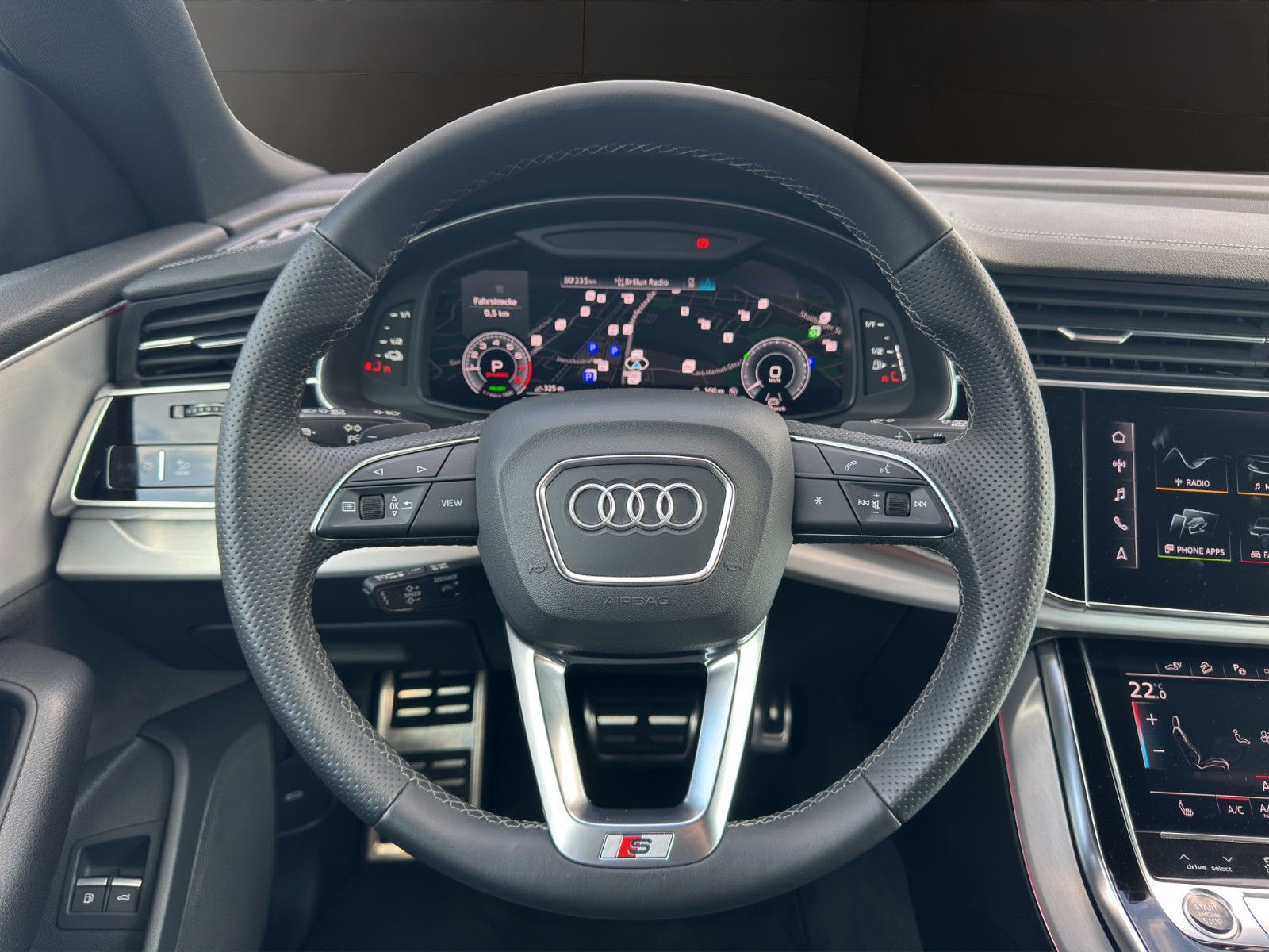 Audi Q8 55 TFSI e qu. tiptr. S LINE+AHZV+AIR+HD+NIGHT