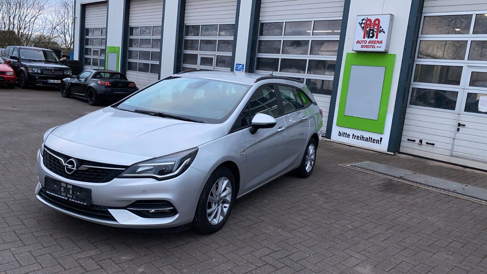 Opel Astra K Sports Tourer Business - Samsaru's Car Outlet