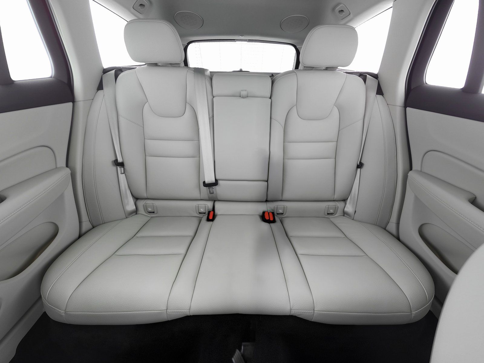 Volvo V60 CC B4 AWD Plus SONDERFINANZIERUNG 1,99%*
