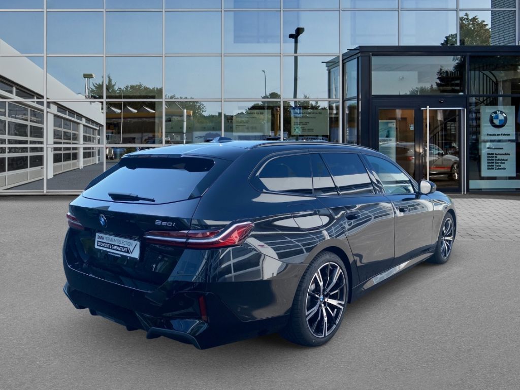 BMW 520 i Touring M Sport AHK/Standheizung/HarmanKar