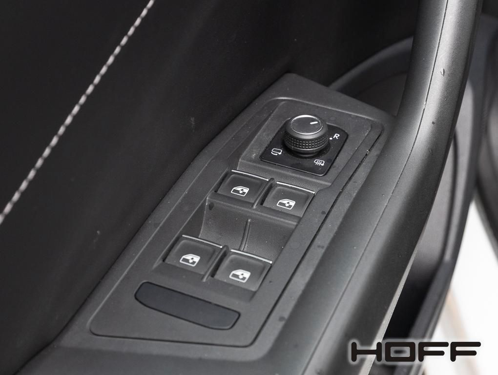 Volkswagen T-Roc R-Line - Samsaru's Car Outlet
