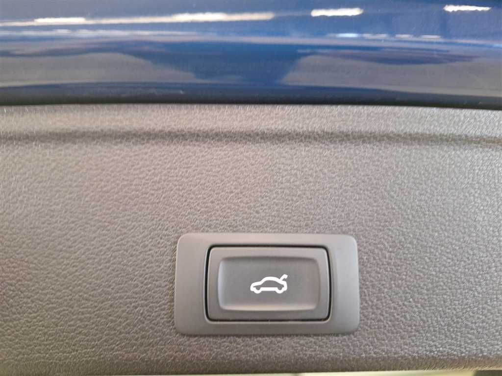 Audi A4 Avant S line 35 2.0 TFSI S-tronic - Samsaru's Car Outlet