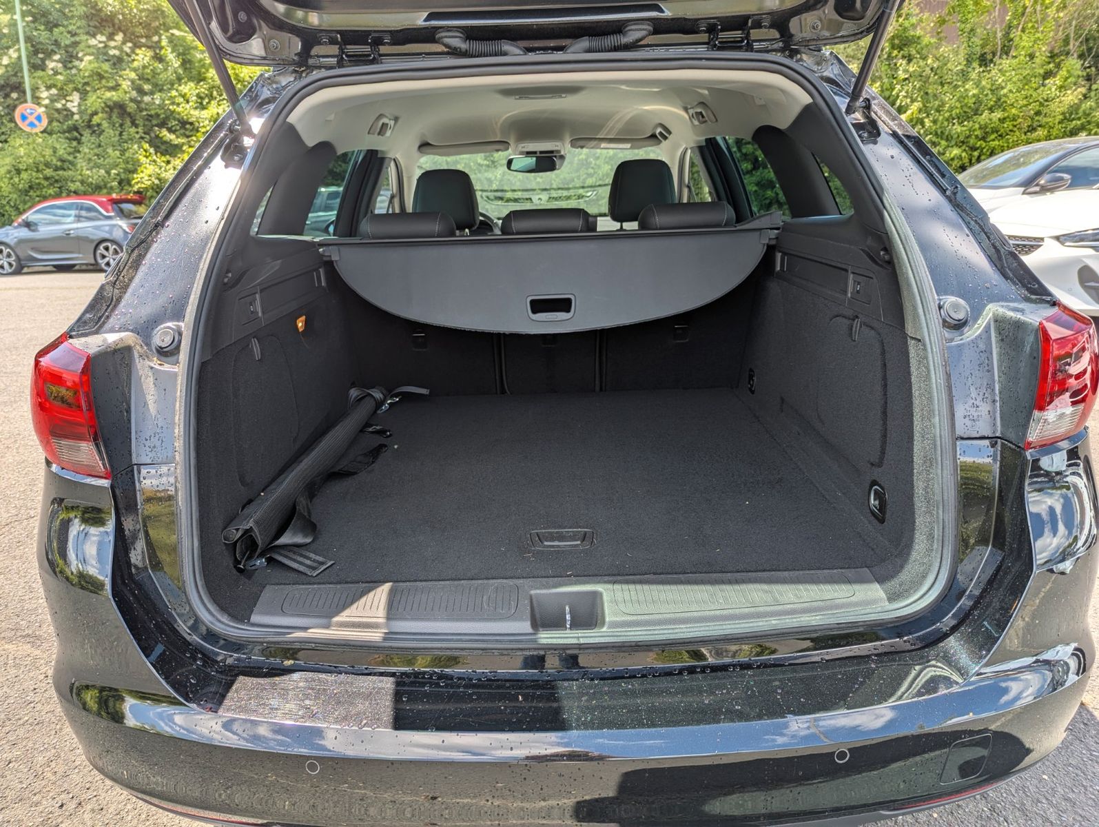 Opel Astra K Sports Tourer - Samsaru's Car Outlet