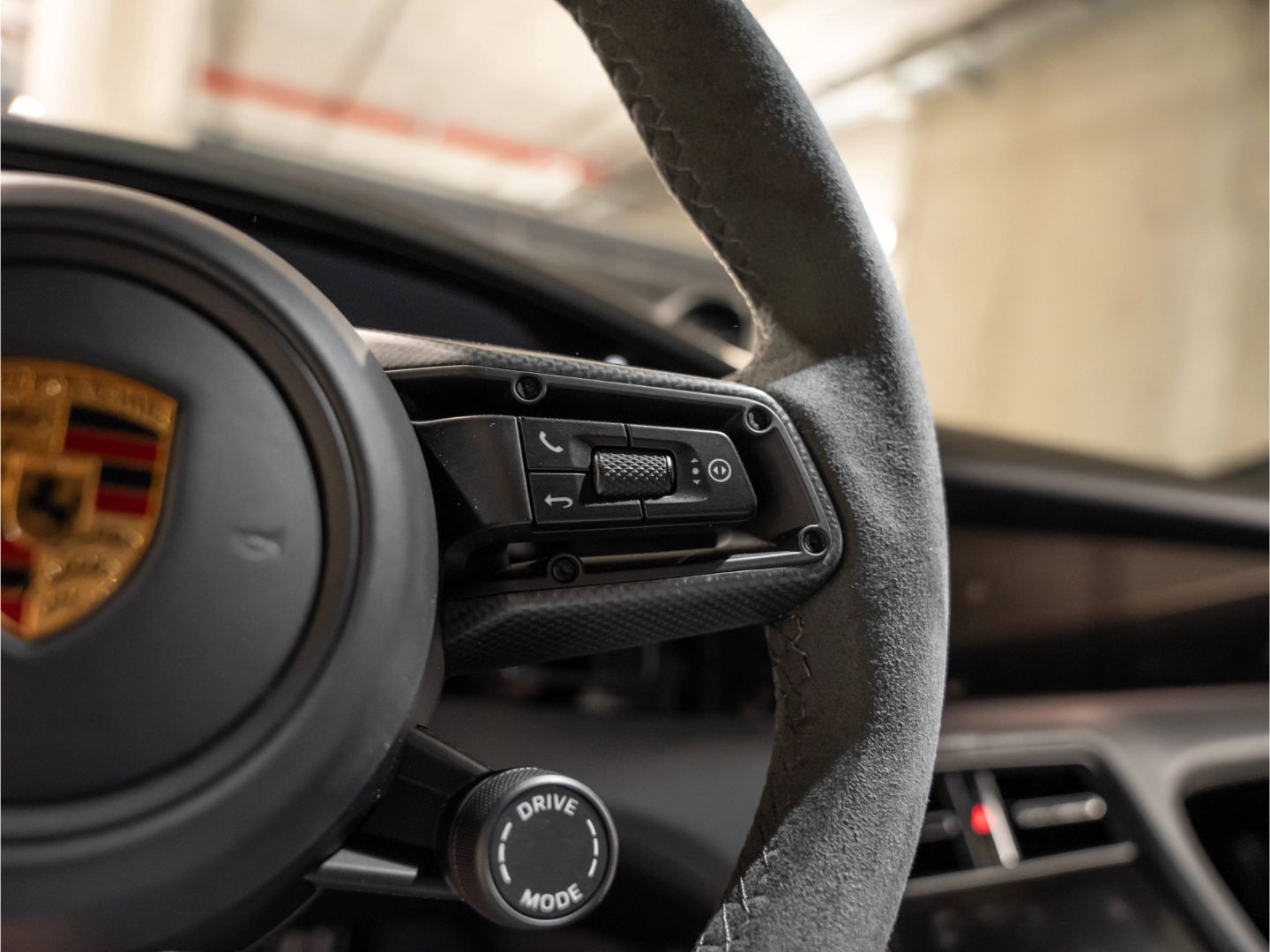 Porsche Taycan Turbo S Sport Turismo Burmester InnoDrive