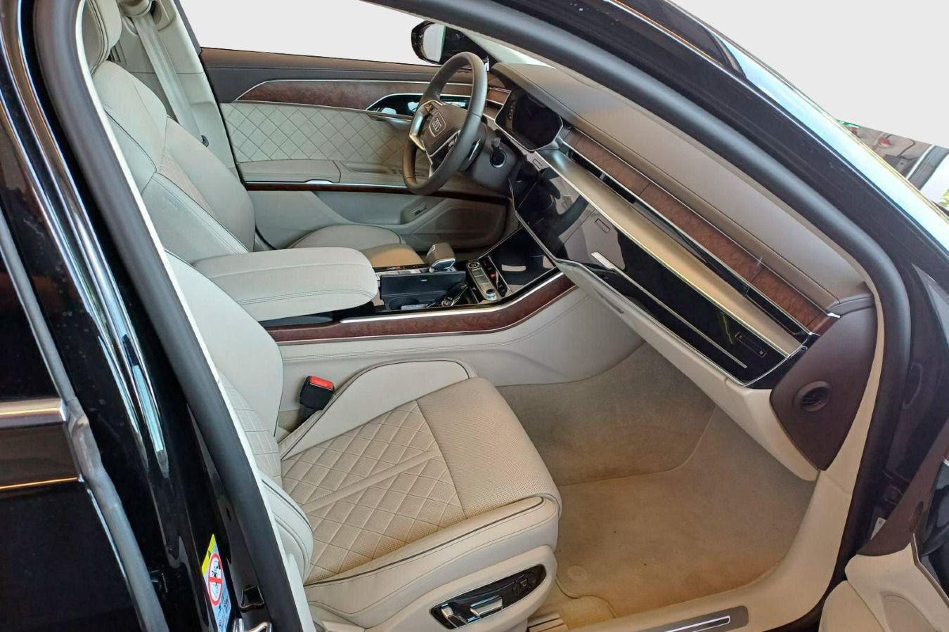 Audi A8 Lang 50 TDI quattro - Samsaru's Car Outlet