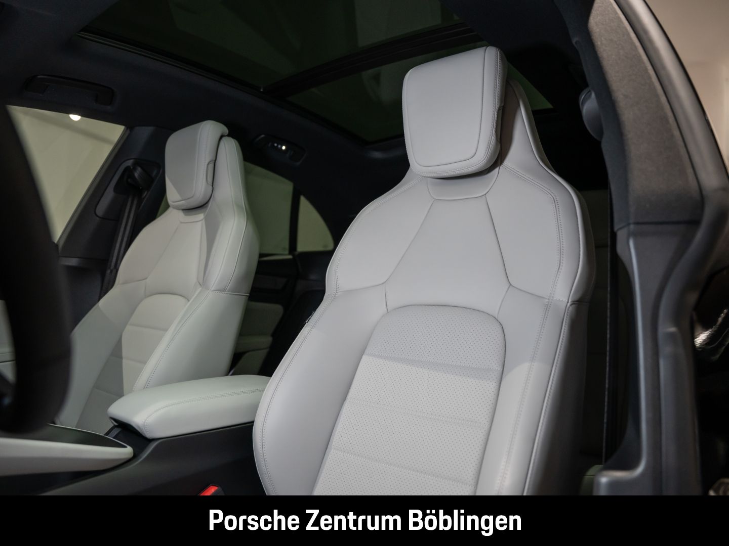 Porsche Macan 4S Hinterachslenkung InnoDrive Head-Up
