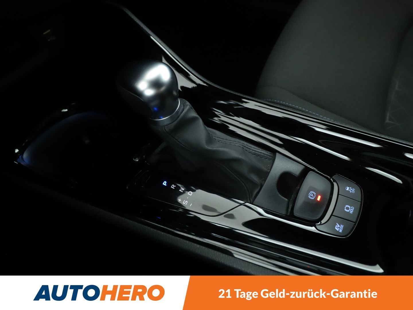 Toyota C-HR 2.0 Hybrid Team - Samsaru's Car Outlet