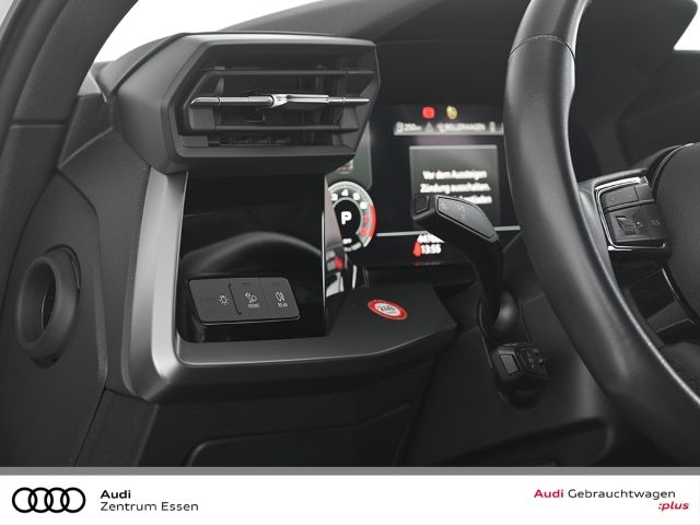 Audi A3 Sportback 40 TFSI quattro S-LINE S-TRONIC NAV