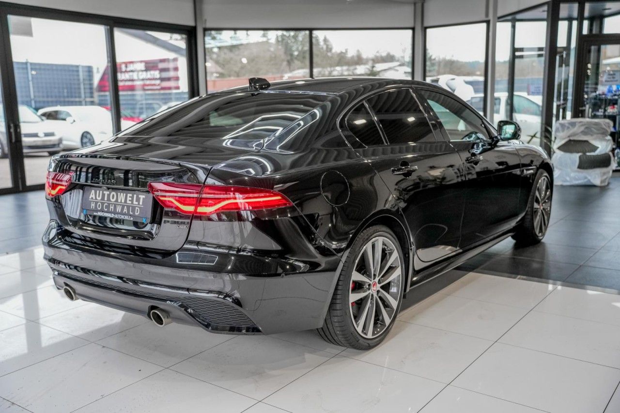 Jaguar XE 2.0 R-Dynamic Black AWD NAVI Matrix LED RFK