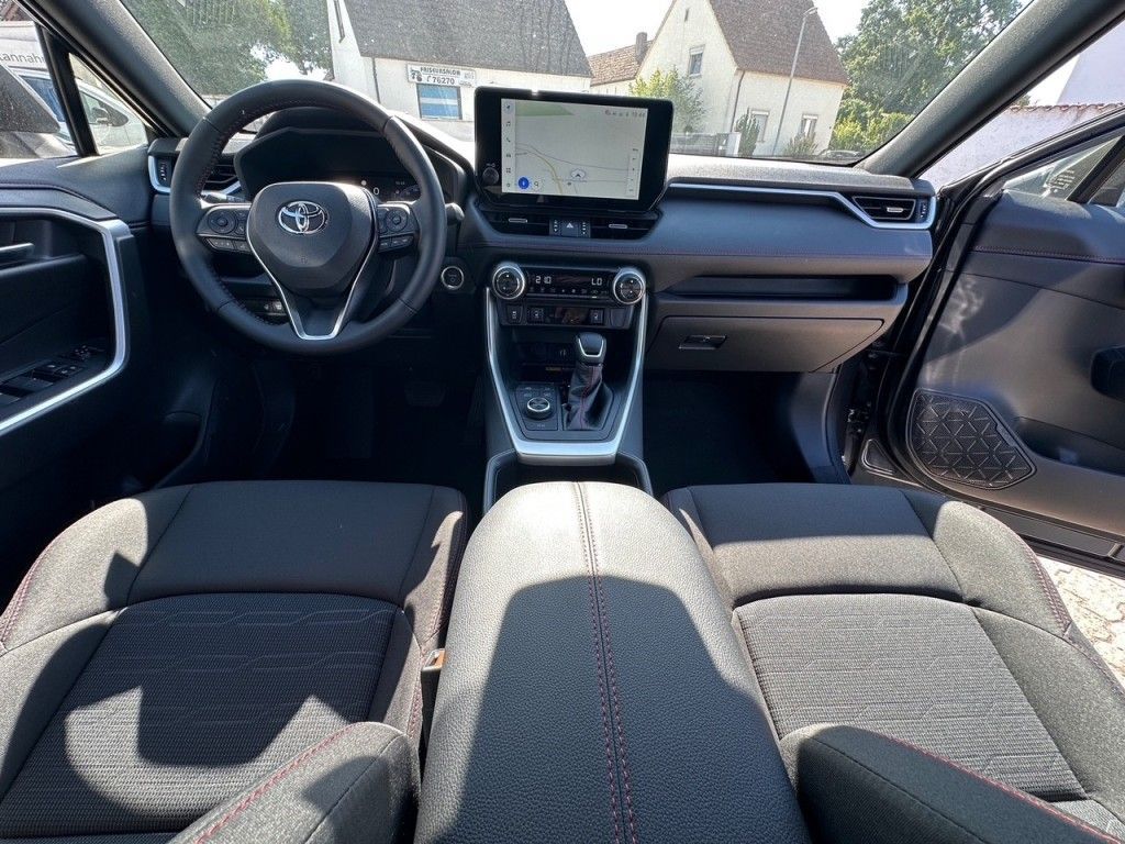 Toyota RAV 4 Plug-in-Hybrid Teamplayer (XA5)