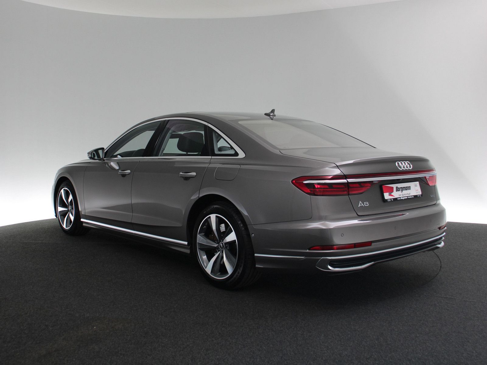 Audi A8 60 TFSI e quattro - Samsaru's Car Outlet
