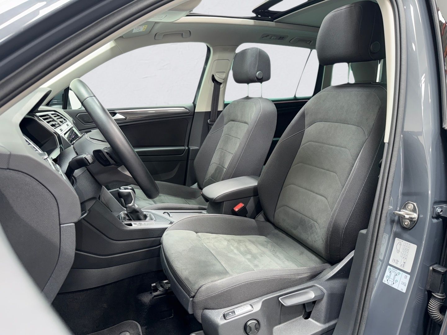 Volkswagen Tiguan 1.4 eTSI eHYBRID ELEGANCE GARANTIE MATRIX
