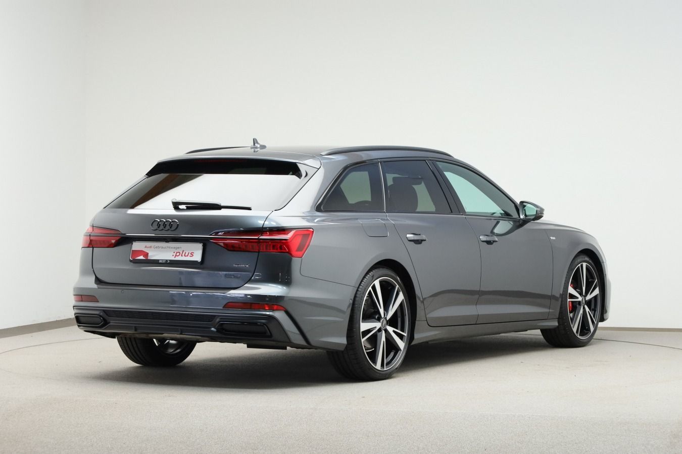 Audi A6 Avant 40 TDI quattro S line - Samsaru's Car Outlet