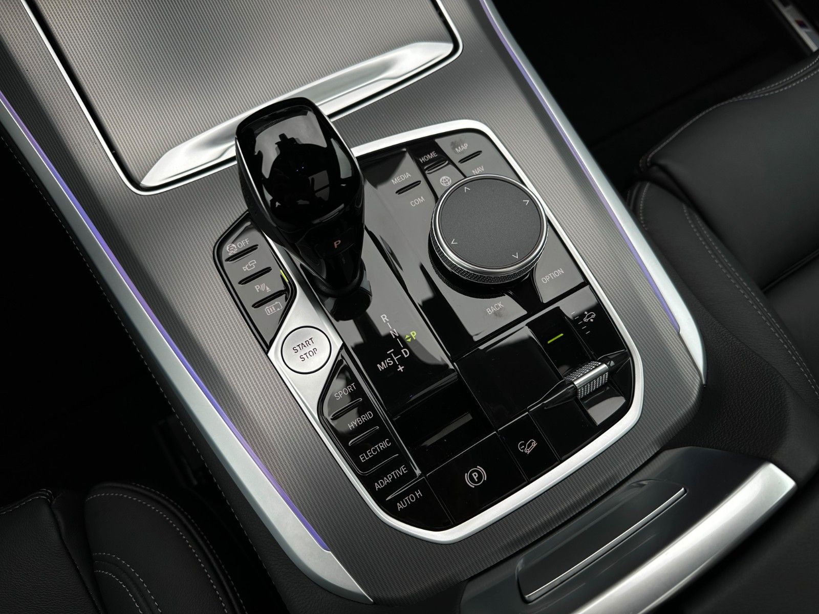 BMW X5 xDr45e M Sport PANO*M Sitze*Laser*ACC*360°