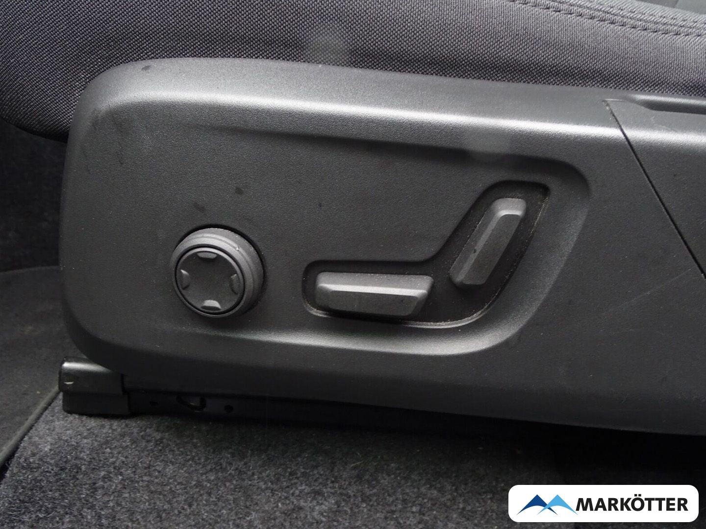 Volvo XC40 Ultimate Recharge Pure Electric 2WD/SHZ/LHZ