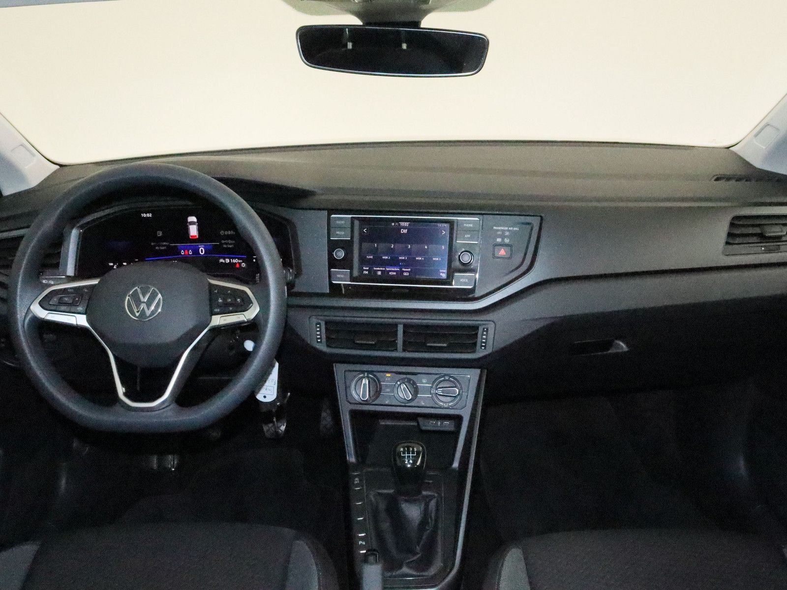 Volkswagen Taigo 1.0 TSI - Samsaru's Car Outlet