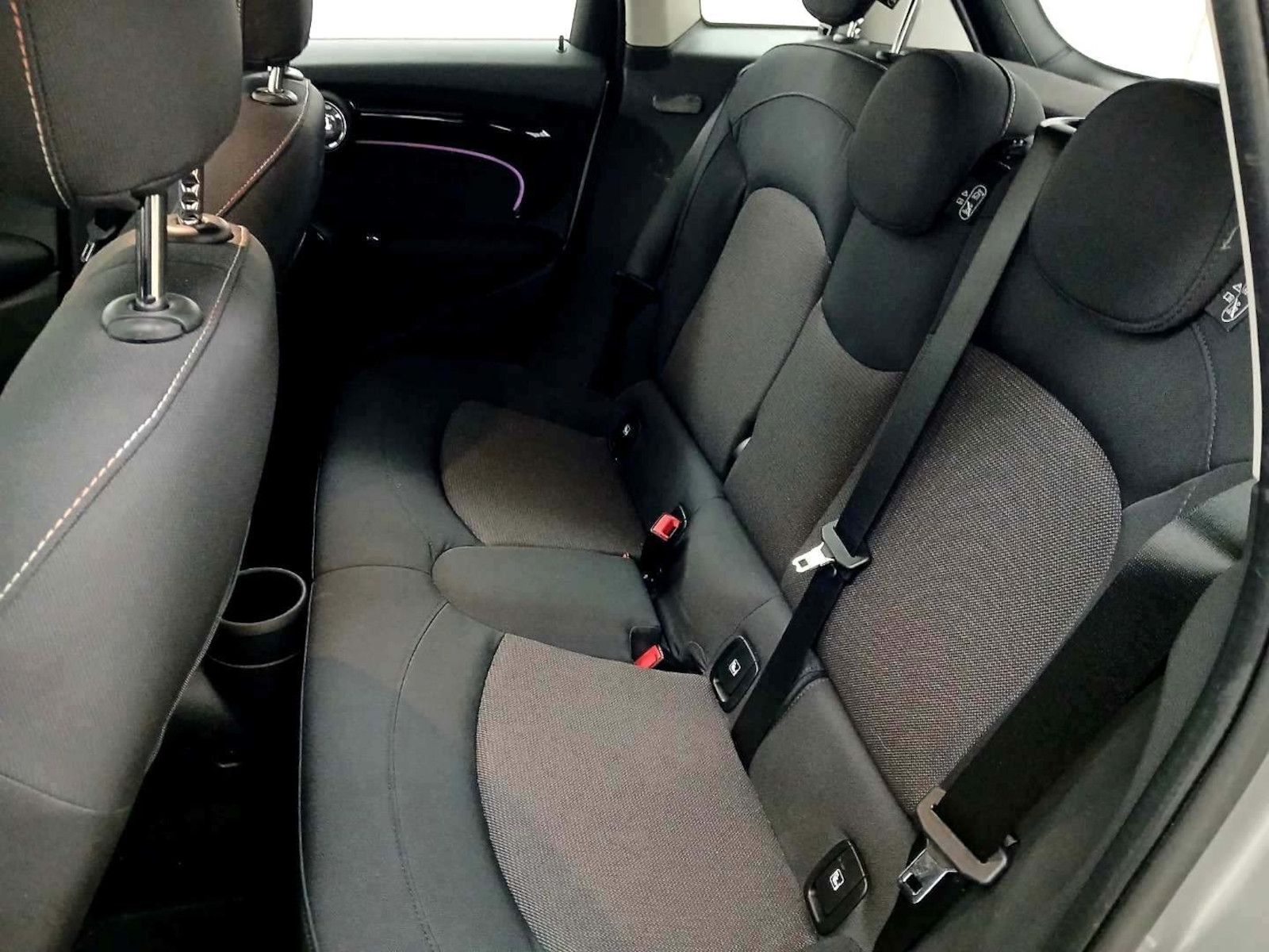 MINI Cooper - Samsaru's Car Outlet