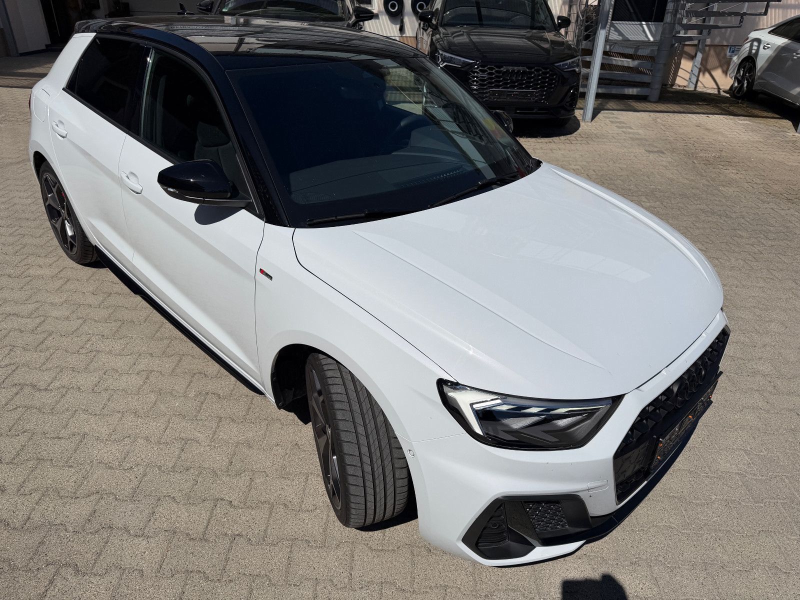 Audi A1 Sportback 40 TFSI S line, S line 2x, VOLL!!