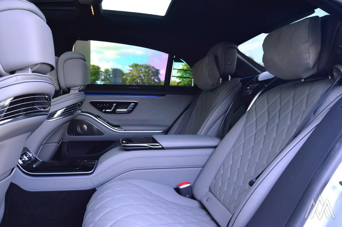 Mercedes-Benz S 500 4Matic - Samsaru's Car Outlet