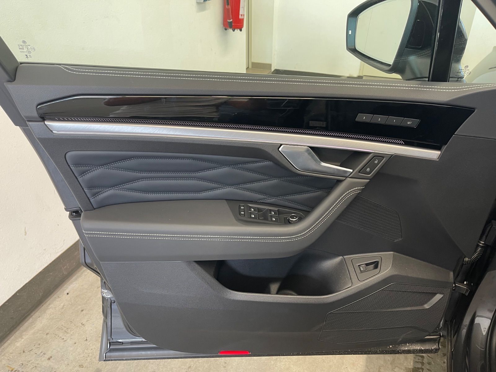 Volkswagen Touareg 3.0 TDI 4Motion R-Line Final Edition