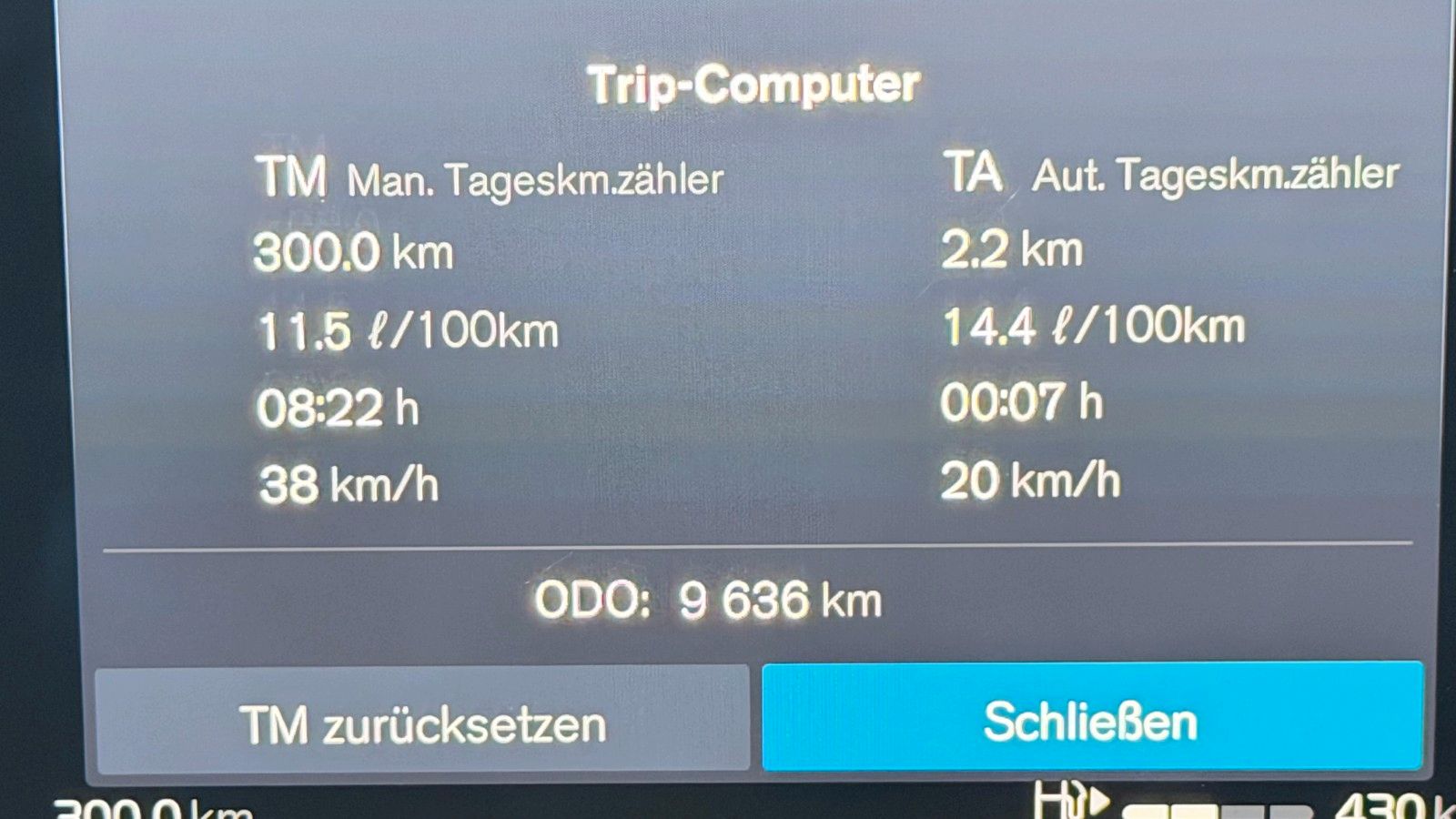 Volvo XC60 B5 Benzin Ultra Dark AWD/AHK/Luftfahrw./+++