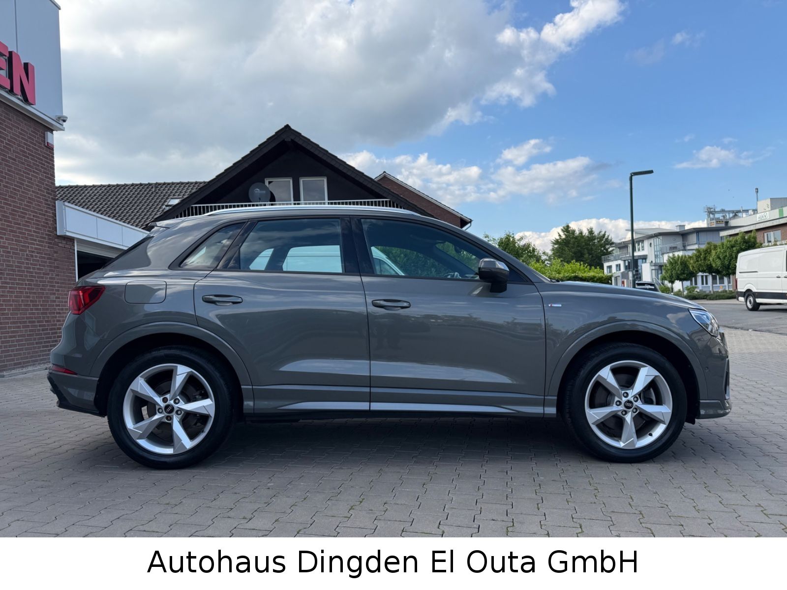 Audi Q3 45 TFSI e S Line