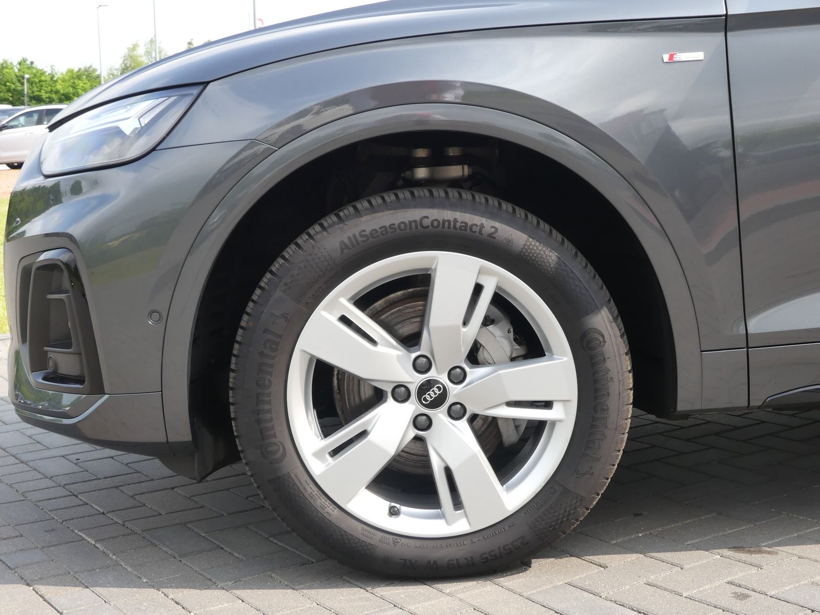 Audi Q5 40 TDI S-Line s-tronic - Samsaru's Car Outlet