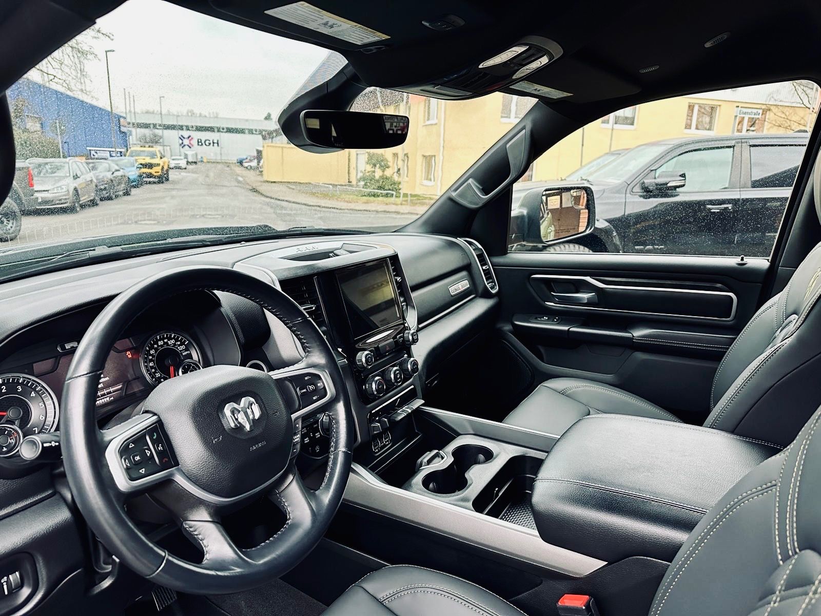 Dodge 5.7 V8*LIFT*BÜGEL*OFFROAD*AHK*NAVI*LED*GARANTIE