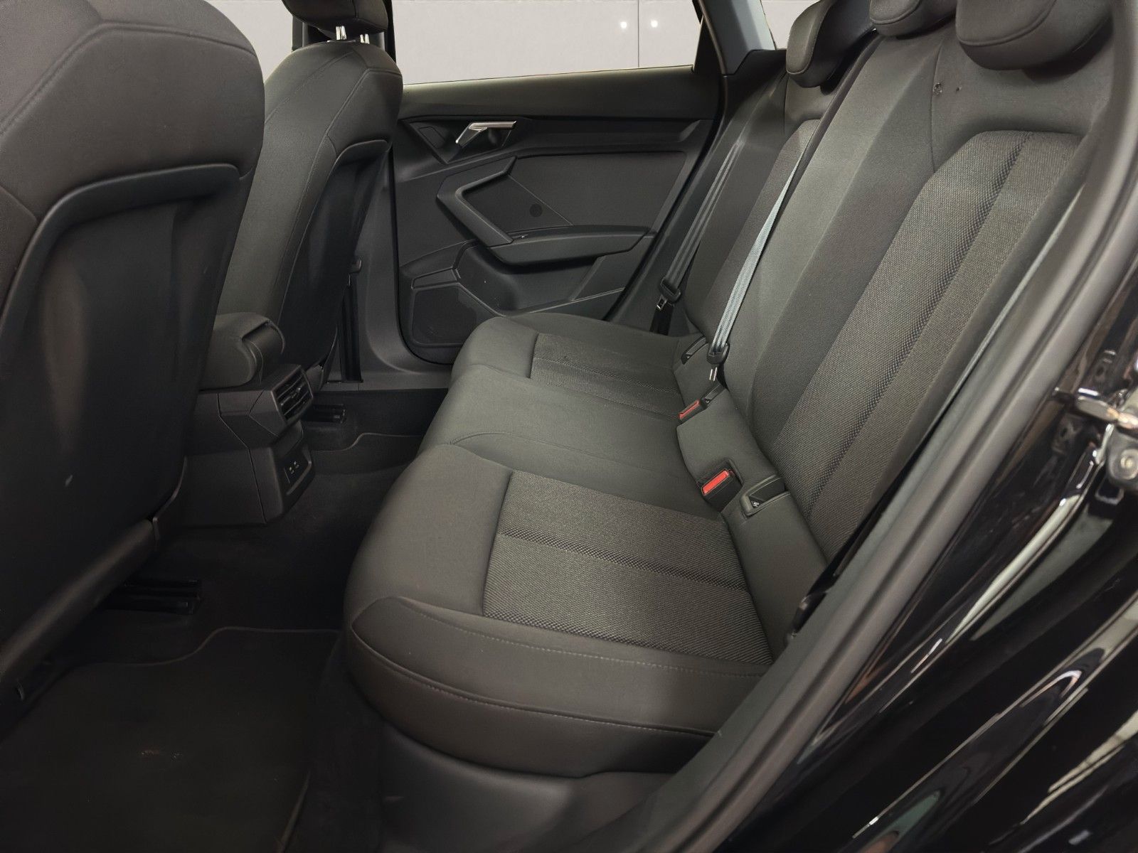 Audi A3 Sportback 30 TFSI S Tronic*VIRTUAL*LED*NAVI*S