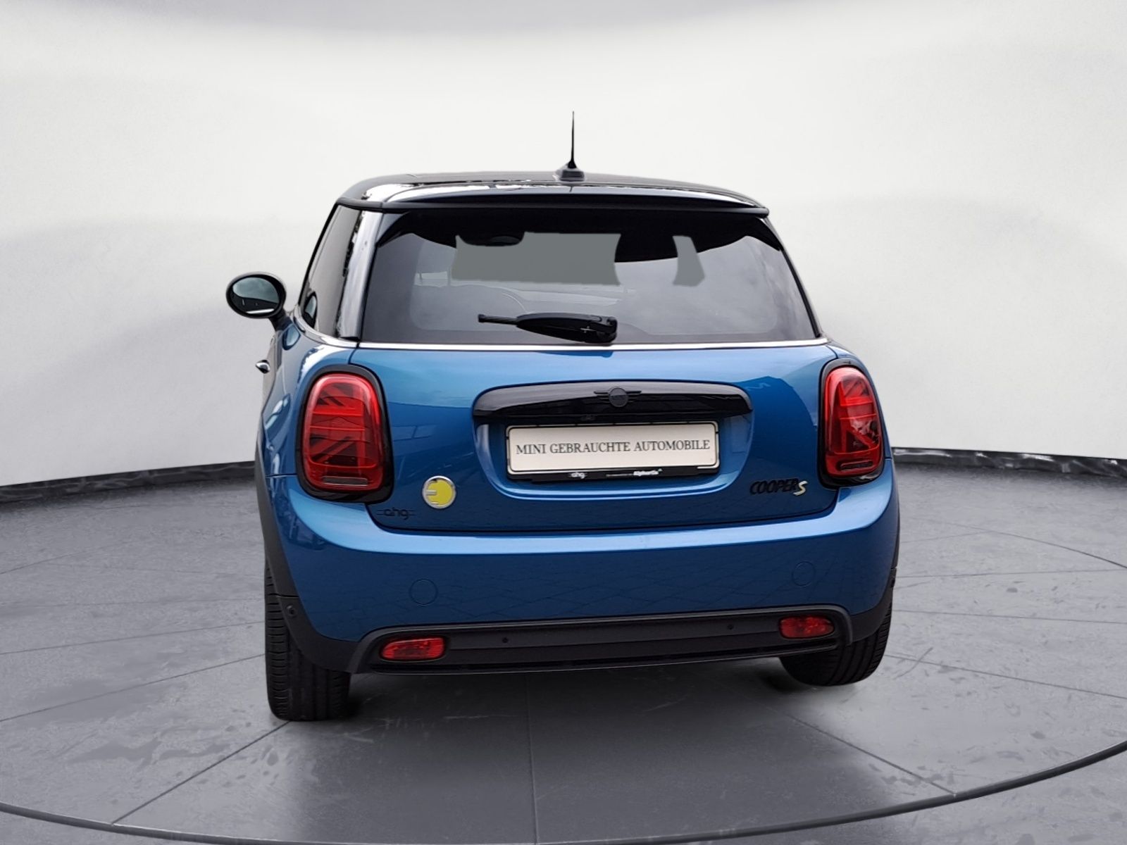 MINI Cooper SE MINI Electric Collection - Samsaru's Car Outlet