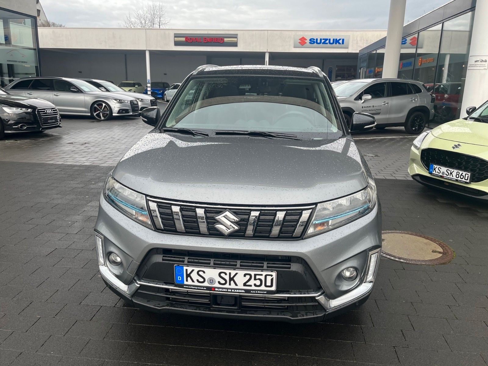 Suzuki Vitara Comfort - Samsaru's Car Outlet