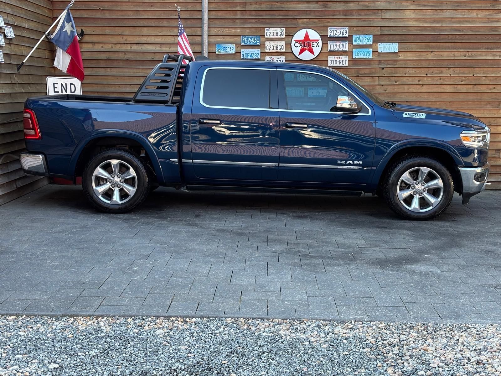 Dodge RAM 1500 5,7 Limited 360° 12´´ Navi H&K AHK