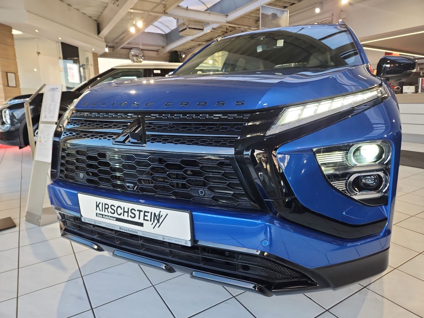 Mitsubishi Eclipse Cross Plug-In Hybrid Select Black WR Gar