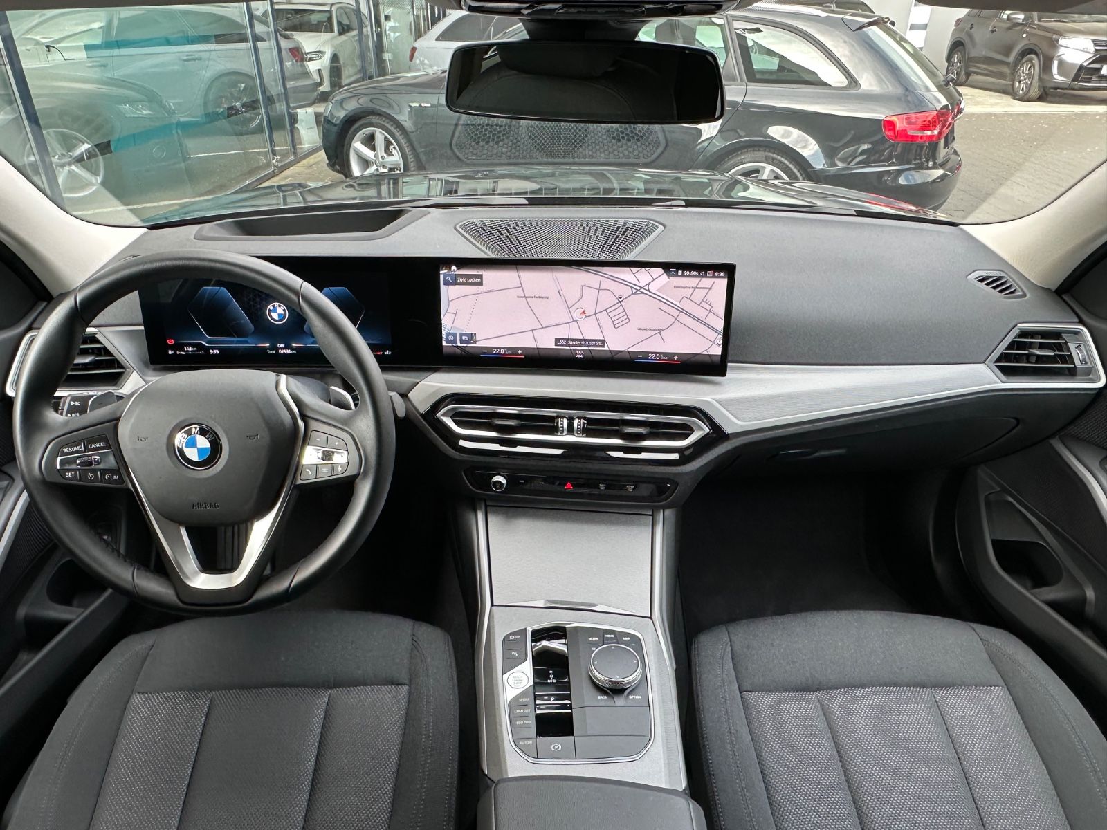 BMW 320 d xDrive Touring M Sport - Samsaru's Car Outlet